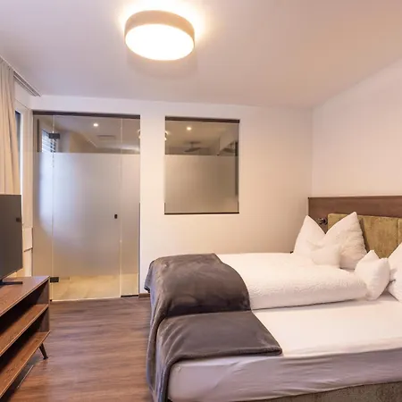 Home4you Apartment *